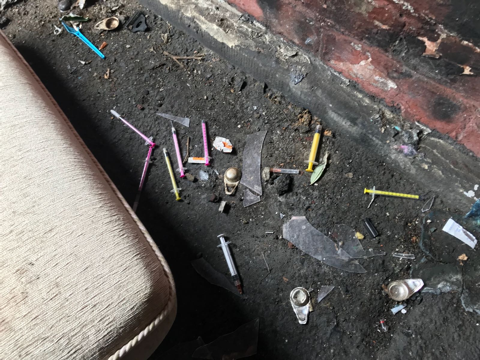 0896db52-bb69-4484-a482-6a437aa2e1f3