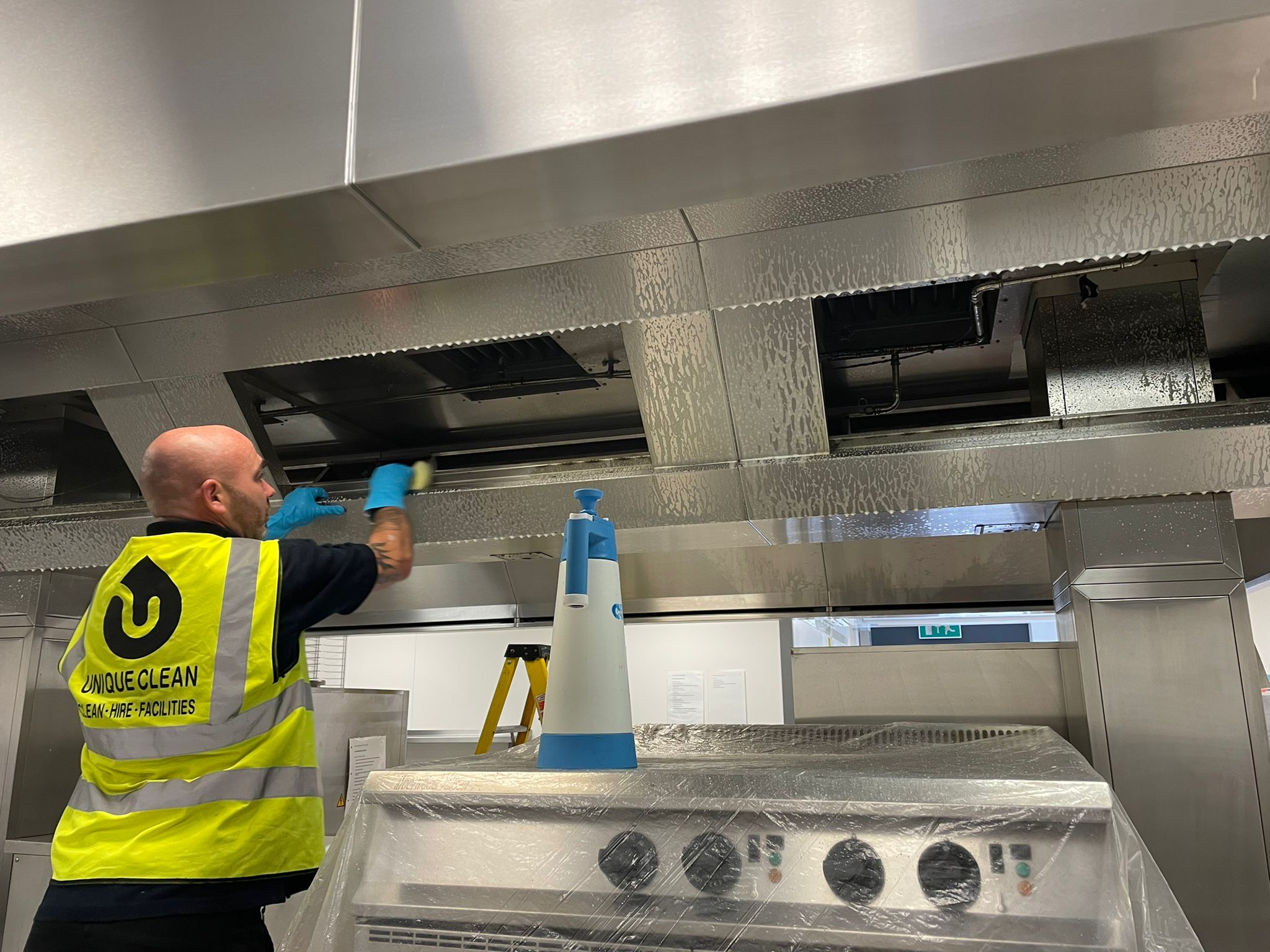 73cdd848-fe6d-4061-8eba-8ef9b330083e