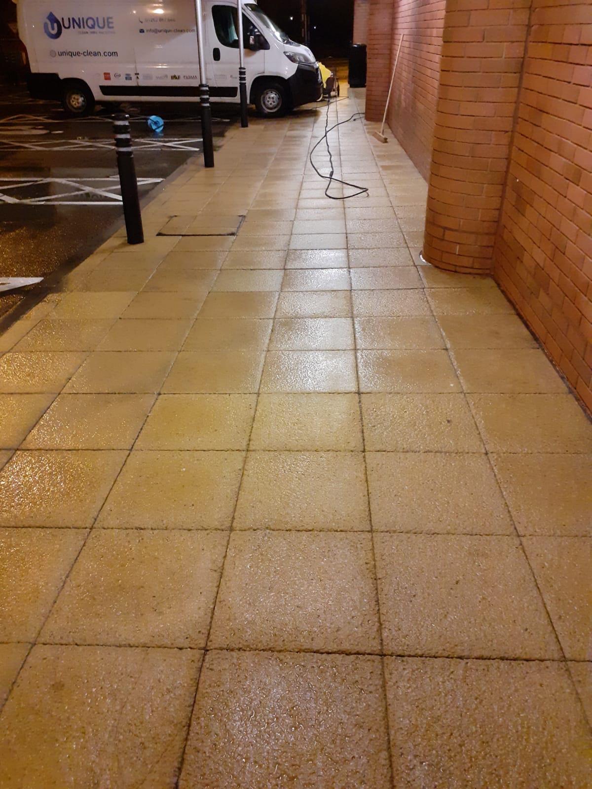 97f3f482-bf10-43f4-ad69-3deac9f2a3d3