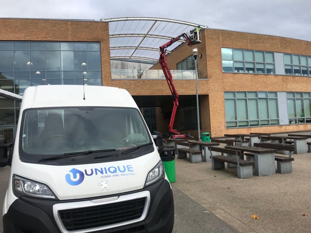 b533dcc3-7bd0-4574-bea5-73437adfe3f5