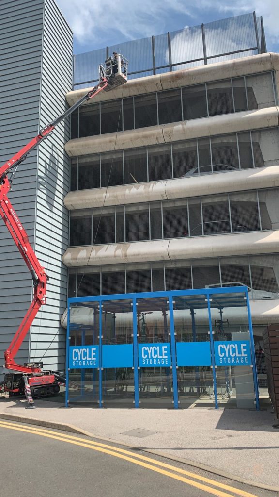 b9a517ca-8eb3-46e2-9438-2cb70bee19ef